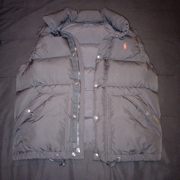 Vest - Picture 9 of 13